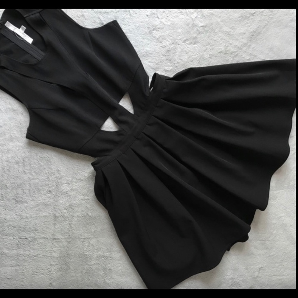 Adorable black dress for any occasion